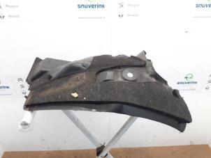 Used Wheel arch liner Renault Twingo II (CN) 1.2 16V Price € 25,00 Margin scheme offered by Snuverink Autodemontage