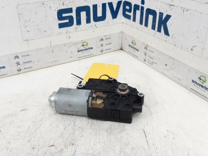 Renault Megane Sunroof motors stock