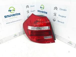 Używane Tylne swiatlo pozycyjne lewe BMW 1 serie (E87/87N) 118d 16V Cena € 50,00 Procedura marży oferowane przez Snuverink Autodemontage