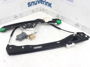 Used Window mechanism 2-door, front right BMW 1 serie (E87/87N) 118d 16V Price € 70,00 Margin scheme offered by Snuverink Autodemontage