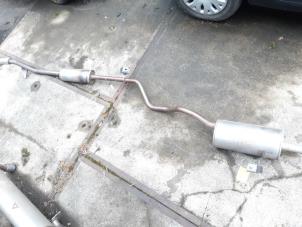 Used Exhaust central + rear silencer Renault Captur (2R) 1.2 TCE 16V EDC Price € 135,00 Margin scheme offered by Snuverink Autodemontage