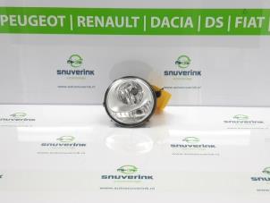 Gebrauchte Nebelscheinwerfer links vorne Renault Twingo II (CN) 1.2 16V Preis € 25,00 Margenregelung angeboten von Snuverink Autodemontage