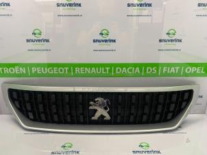Usagé Calandre Peugeot Expert (VA/VB/VE/VF/VY) 1.6 Blue HDi 95 16V Prix € 145,20 Prix TTC proposé par Snuverink Autodemontage