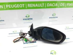 Used Wing mirror, right Peugeot 607 (9D/U) 2.9 V6 24V Price € 150,00 Margin scheme offered by Snuverink Autodemontage