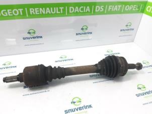 Used Front drive shaft, left Peugeot 607 (9D/U) 2.9 V6 24V Price € 100,00 Margin scheme offered by Snuverink Autodemontage