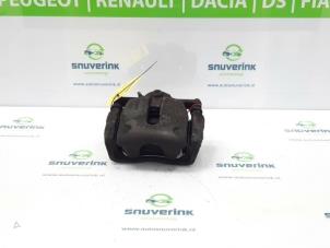 Used Front brake calliper, right Renault Kangoo/Grand Kangoo (KW) 1.6 16V Price € 26,99 Margin scheme offered by Snuverink Autodemontage