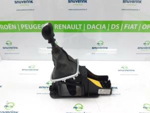 Gebrauchte Schaltung Renault Laguna III Estate (KT) 2.0 16V Preis € 75,00 Margenregelung angeboten von Snuverink Autodemontage