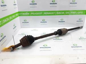 Used Front drive shaft, right Renault Master III (FD/HD) 2.2 dCi 16V Price € 108,90 Inclusive VAT offered by Snuverink Autodemontage