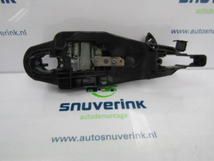 Sliding door handle, right from a Citroën Berlingo 1.6 Hdi 90 Phase 2 2012