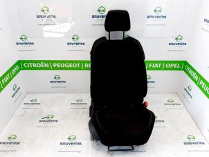 Używane Fotel prawy Citroen C5 III Tourer (RW) 1.8 16V Cena € 180,00 Procedura marży oferowane przez Snuverink Autodemontage