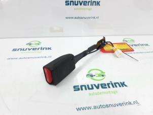 Used Front seatbelt buckle, left Citroen C4 Berline (NC) 1.6 Hdi Price € 25,00 Margin scheme offered by Snuverink Autodemontage