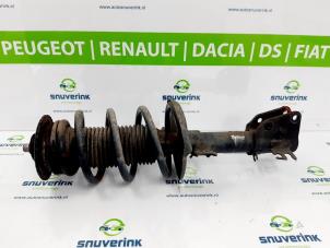 Used Front shock absorber rod, right Opel Movano 2.3 CDTi Biturbo 16V FWD Price € 60,50 Inclusive VAT offered by Snuverink Autodemontage