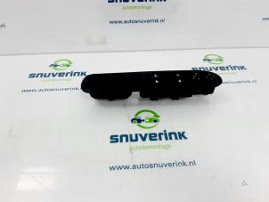 Used Electric window switch Peugeot 407 SW (6E) 2.0 16V Price € 35,00 Margin scheme offered by Snuverink Autodemontage