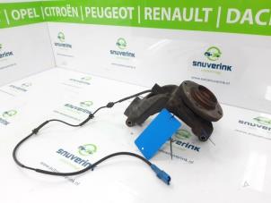 Usagé Joint avant gauche Peugeot 2008 (CU) 1.2 12V e-THP PureTech 130 Prix € 60,00 Règlement à la marge proposé par Snuverink Autodemontage
