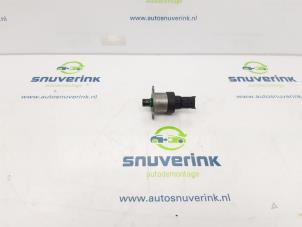 Used Fuel pressure sensor Peugeot 407 (6D) 2.2 HDiF 16V Price on request offered by Snuverink Autodemontage