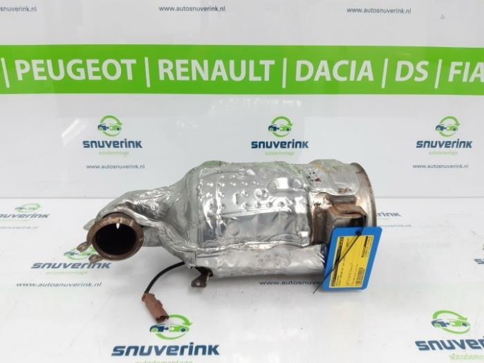 Używane Katalizator Peugeot Partner (GC/GF/GG/GJ/GK) 1.6 HDI 75 Phase 2 Cena € 277,68 Z VAT oferowane przez Snuverink Autodemontage