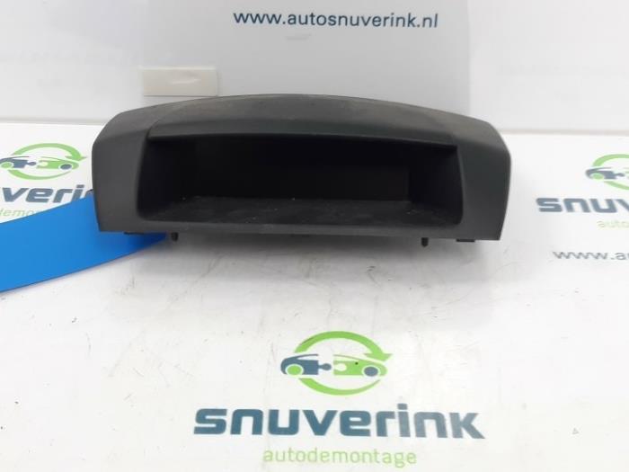 Begagnade Innerdisplay Peugeot Partner (GC/GF/GG/GJ/GK) 1.6 HDI 75 Phase 2 Pris € 36,30 Inklusive moms erbjuds av Snuverink Autodemontage