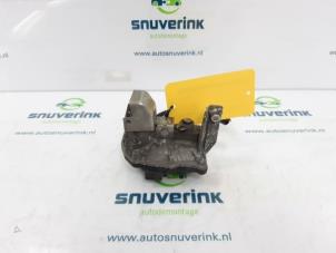 Used Exhaust throttle valve Renault Clio IV Estate/Grandtour (7R) 1.5 Energy dCi 90 FAP Price € 40,00 Margin scheme offered by Snuverink Autodemontage