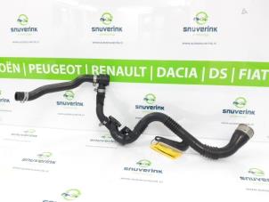 Używane Waz chlodnicy miedzystopniowej Renault Clio IV (5R) 0.9 Energy TCE 90 12V Cena € 35,00 Procedura marży oferowane przez Snuverink Autodemontage