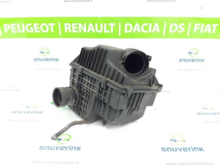Gebrauchte Luftfiltergehäuse Opel Movano 2.3 CDTi Biturbo 16V FWD Preis € 30,83 Mit Mehrwertsteuer angeboten von Snuverink Autodemontage
