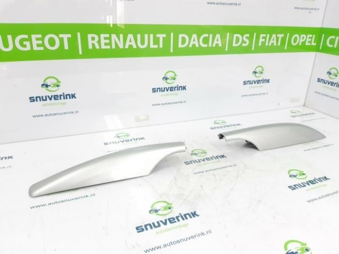 Peugeot 308 Zaslepki relingu dachowego zapas magazynowy