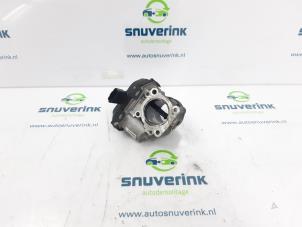 Usados Cuerpo de válvula de mariposa Citroen Berlingo 1.6 BlueHDI 100 Precio € 42,34 IVA incluido ofrecido por Snuverink Autodemontage