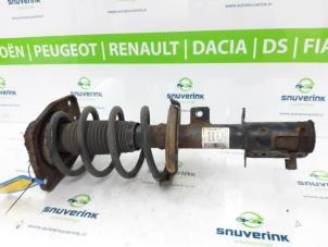 Begagnade Stötdämparstång, vänster fram Peugeot Expert (G9) 1.6 HDi 90 Pris € 30,24 Inklusive moms erbjuds av Snuverink Autodemontage
