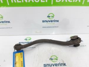 Used Rear wishbone, left Peugeot 407 SW (6E) 2.0 HDiF 16V Price € 25,00 Margin scheme offered by Snuverink Autodemontage