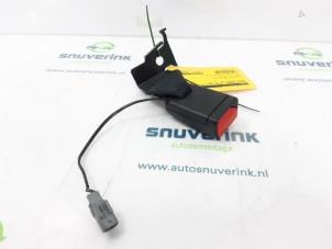 Used Rear seatbelt buckle, right Renault Megane IV (RFBB) 1.5 Energy dCi 110 Price € 35,00 Margin scheme offered by Snuverink Autodemontage