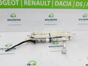 Używane Kurtyna prawa Renault Megane IV (RFBB) 1.5 Energy dCi 110 Cena € 100,00 Procedura marży oferowane przez Snuverink Autodemontage