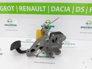 Używane Pedal hamulca Renault Megane IV (RFBB) 1.5 Energy dCi 110 Cena € 60,00 Procedura marży oferowane przez Snuverink Autodemontage