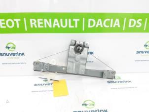Used Rear door window mechanism 4-door, right Renault Clio IV (5R) 0.9 Energy TCE 90 12V Price € 90,00 Margin scheme offered by Snuverink Autodemontage