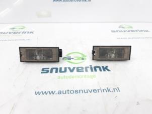 Used Registration plate light Renault Clio IV (5R) 0.9 Energy TCE 90 12V Price € 20,00 Margin scheme offered by Snuverink Autodemontage