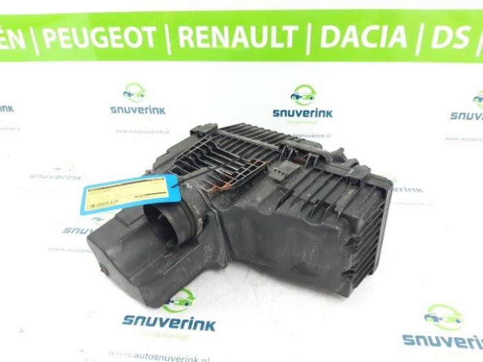 Air box from a Peugeot Expert (G9) 2.0 HDi 120 2010