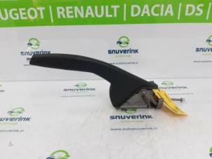 Used Parking brake lever Renault Captur (2R) 1.5 Energy dCi 90 FAP Price € 40,00 Margin scheme offered by Snuverink Autodemontage