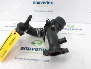 Used Air intake hose Renault Captur (2R) 1.5 Energy dCi 90 FAP Price € 35,00 Margin scheme offered by Snuverink Autodemontage