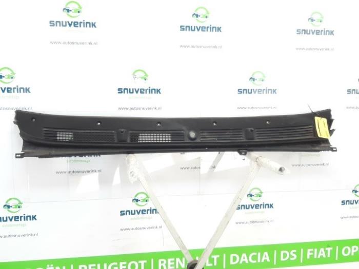Używane Parawan Renault Kangoo Express (FW) 1.5 dCi 75 FAP Cena € 30,23 Z VAT oferowane przez Snuverink Autodemontage