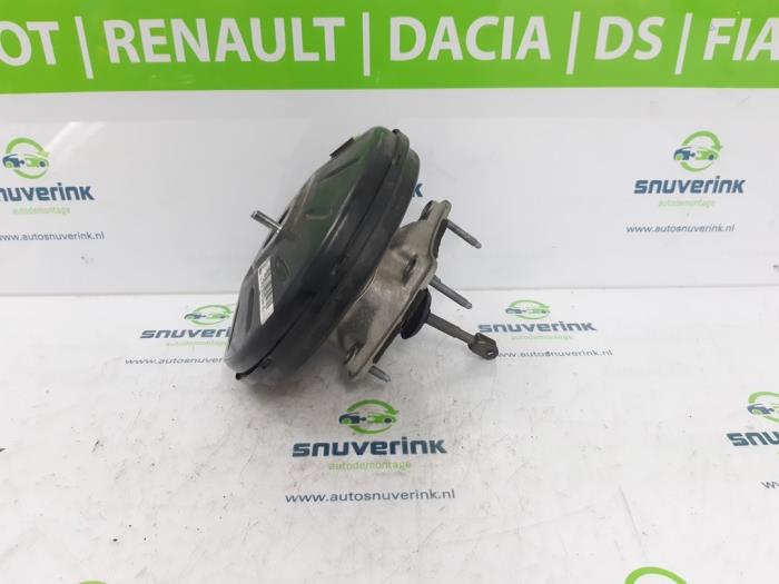 Usagé Assistant de freinage Renault Captur I (2R) 1.5 Energy dCi 90 FAP Prix € 39,99 Règlement à la marge proposé par Snuverink Autodemontage