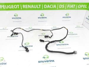 Used PDC Sensor Renault Koleos I 2.5 16V 4x4 Price € 125,00 Margin scheme offered by Snuverink Autodemontage