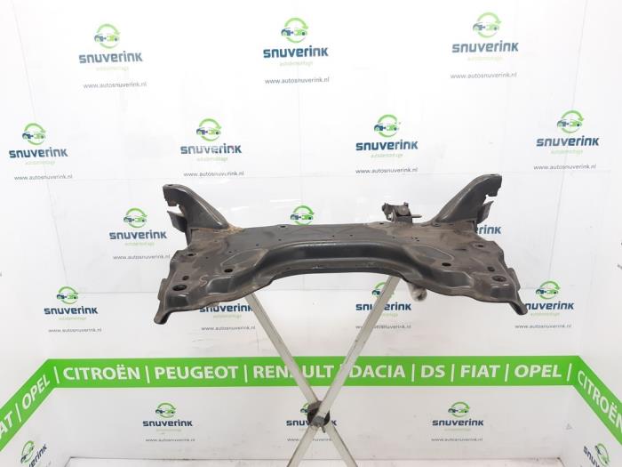 Usados Subchasis Peugeot RCZ (4J) 1.6 16V THP Precio € 74,99 Norma de margen ofrecido por Snuverink Autodemontage