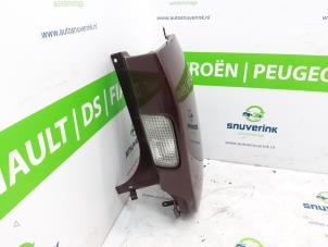 Used Rear bumper component, right Opel Vivaro 2.5 DTI 16V Price € 60,50 Inclusive VAT offered by Snuverink Autodemontage
