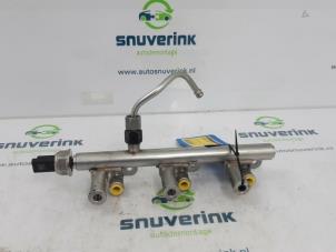 Used Fuel injector nozzle Peugeot 2008 (CU) 1.2 12V e-THP PureTech 130 Price € 40,00 Margin scheme offered by Snuverink Autodemontage