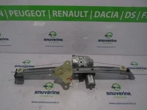 Usagé Mécanique vitre 4portes avant droite Renault Zoé (AG) R135 Prix € 54,45 Prix TTC proposé par Snuverink Autodemontage