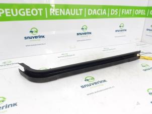 Used Sliding door rail, right Renault Kangoo Express (FW) 1.5 dCi 85 Price € 48,40 Inclusive VAT offered by Snuverink Autodemontage
