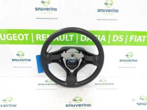 Gebrauchte Lenkrad Peugeot 107 1.0 12V Preis € 30,00 Margenregelung angeboten von Snuverink Autodemontage