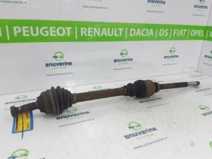 Used Front drive shaft, right Peugeot 407 SW (6E) 2.0 16V Price € 40,00 Margin scheme offered by Snuverink Autodemontage