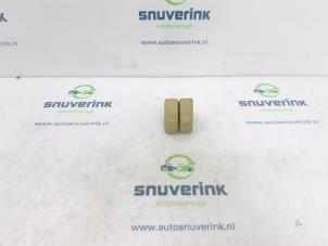 Used Rear window heating switch Renault Twingo (C06) 1.2 Price € 15,00 Margin scheme offered by Snuverink Autodemontage