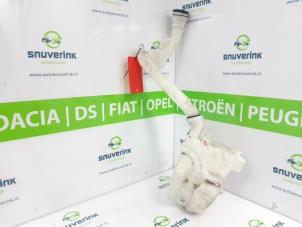 Usagé Réservoir lave-glace avant Citroen C3 (SC) 1.6 HDi 92 Prix € 45,00 Règlement à la marge proposé par Snuverink Autodemontage