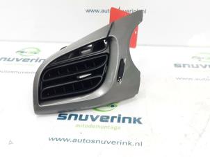 Usagé Grille aération tableau de bord Citroen C3 (SC) 1.6 HDi 92 Prix € 30,00 Règlement à la marge proposé par Snuverink Autodemontage
