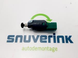 Gebrauchte Kupplung Schalter Opel Vivaro Combi 1.6 CDTI Biturbo 120 Preis auf Anfrage angeboten von Snuverink Autodemontage